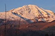 97 Dal Zambla Alta un saluto anche  in Arera nelal luce del tramonto!